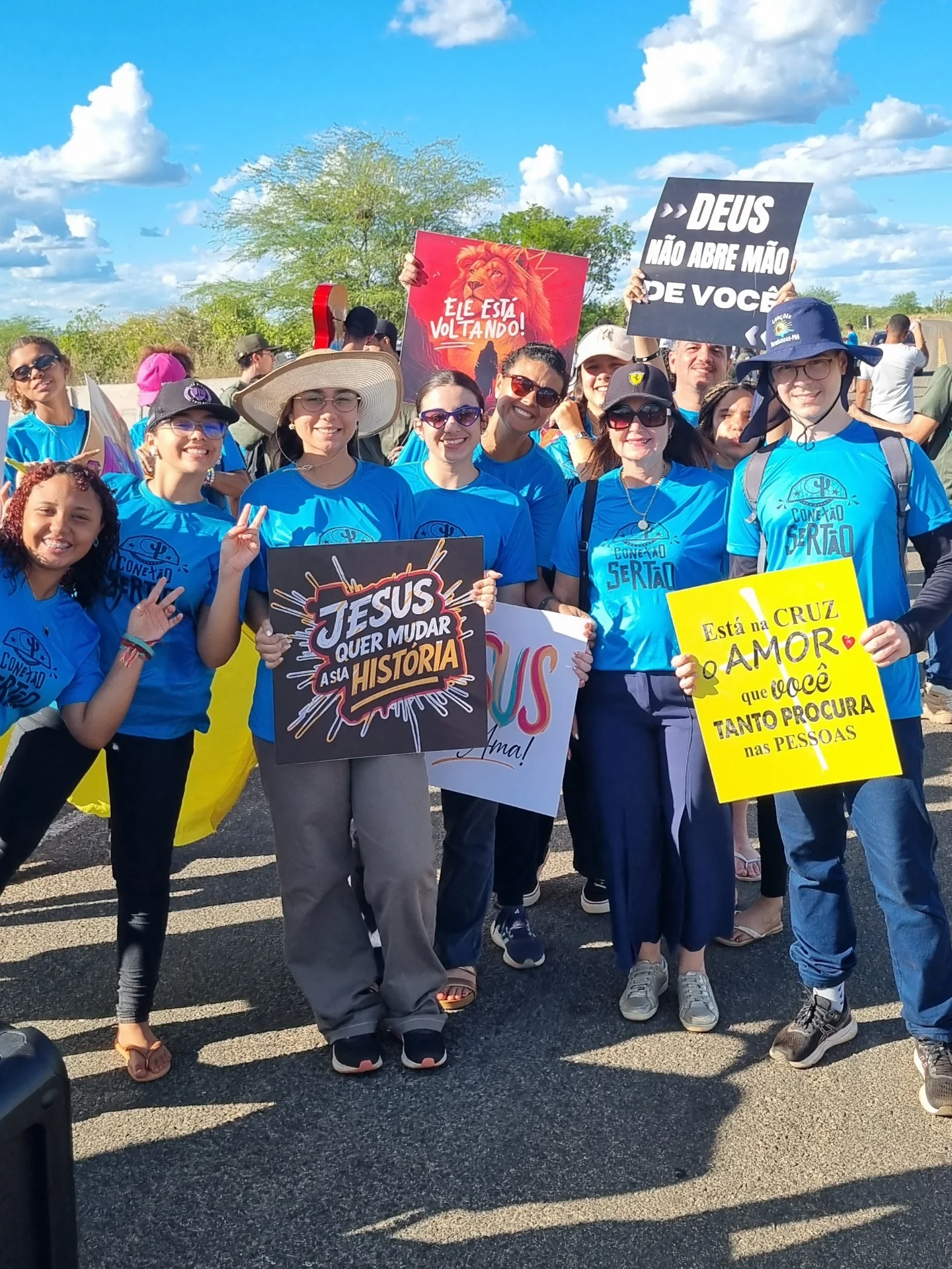 Atividades e jogos com crianças no evento
